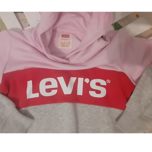 🌺SOLD🌺💞Levi's girls sweatshirt 💞 - Picture 4 of 5